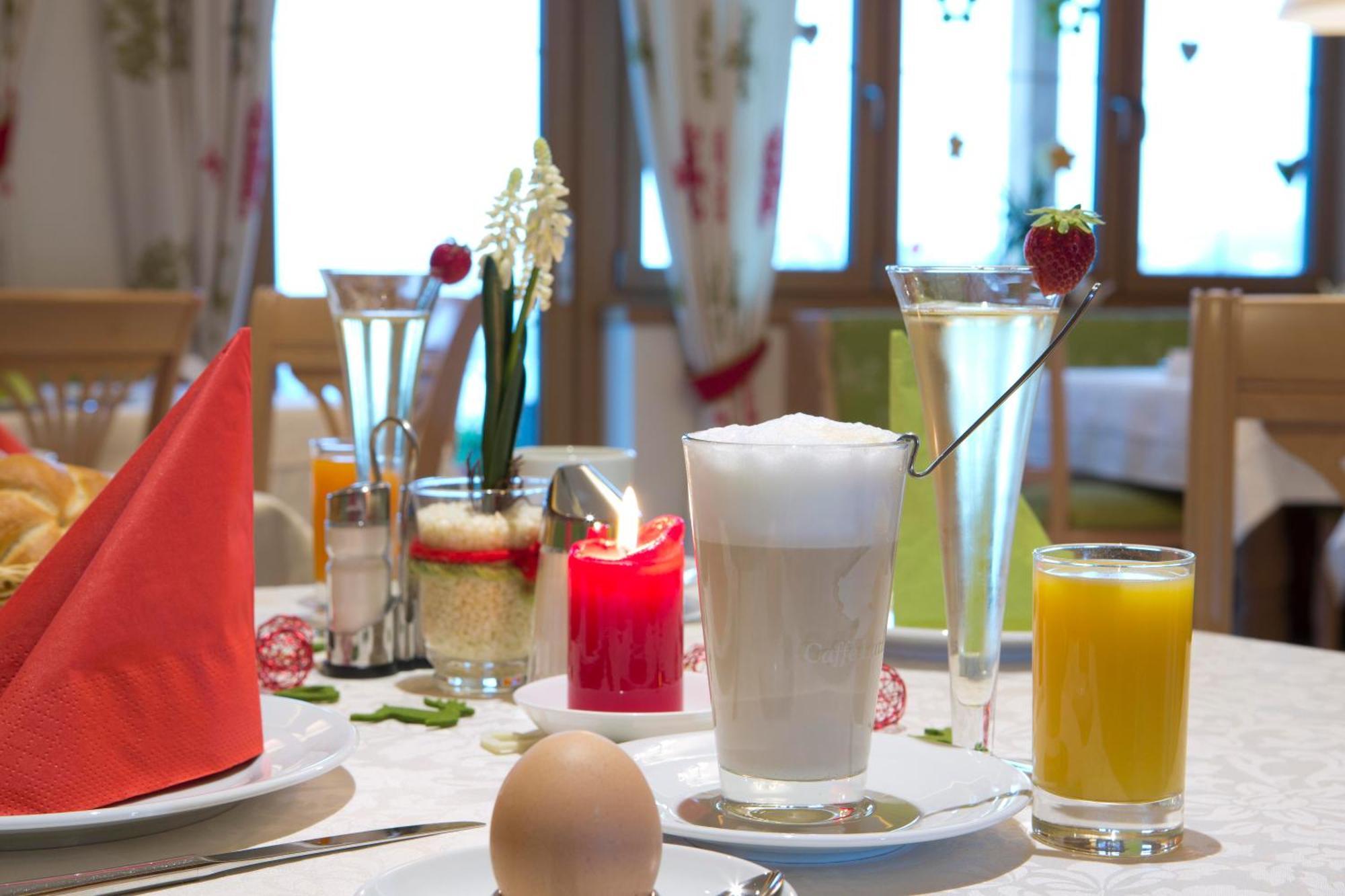 Hotel Garni Bavaria Ellmau Buitenkant foto