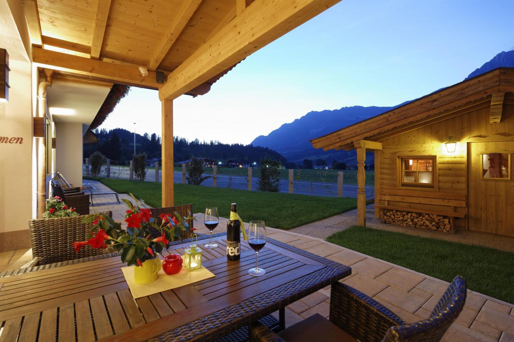 Hotel Garni Bavaria Ellmau Buitenkant foto